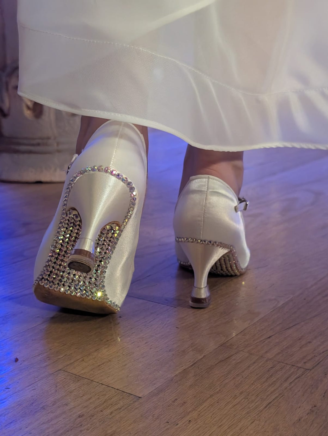 How to Choose Ballroom Dance Shoes?